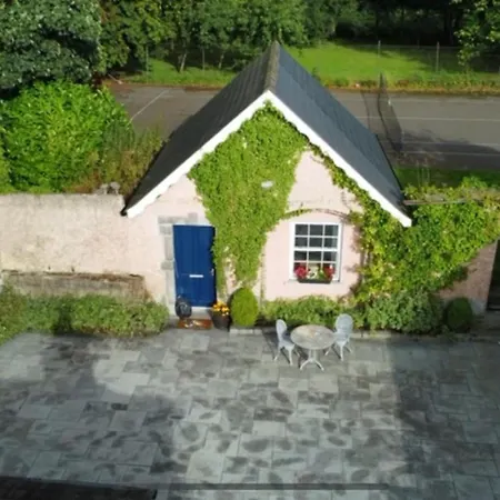 Coach Apartment, Near Rathangan